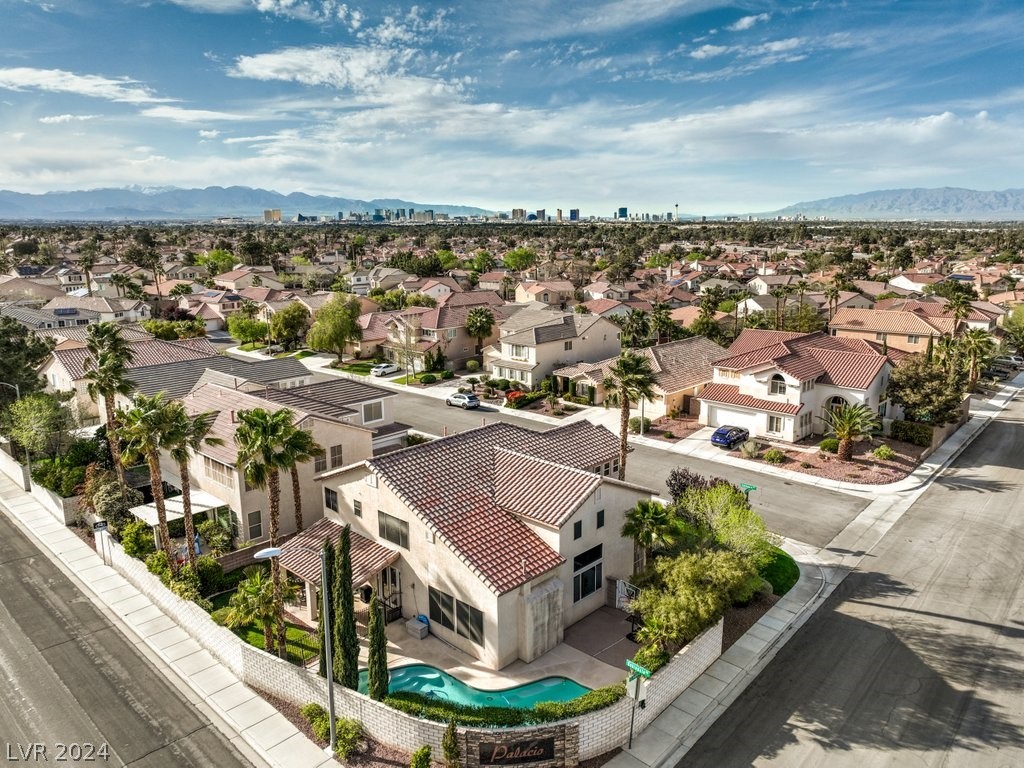 2301 Cashmere Way, Henderson, Nevada 89074, 5 Bedrooms Bedrooms, 11 Rooms Rooms,3 BathroomsBathrooms,Residential,For Sale,2301 Cashmere Way,2569138