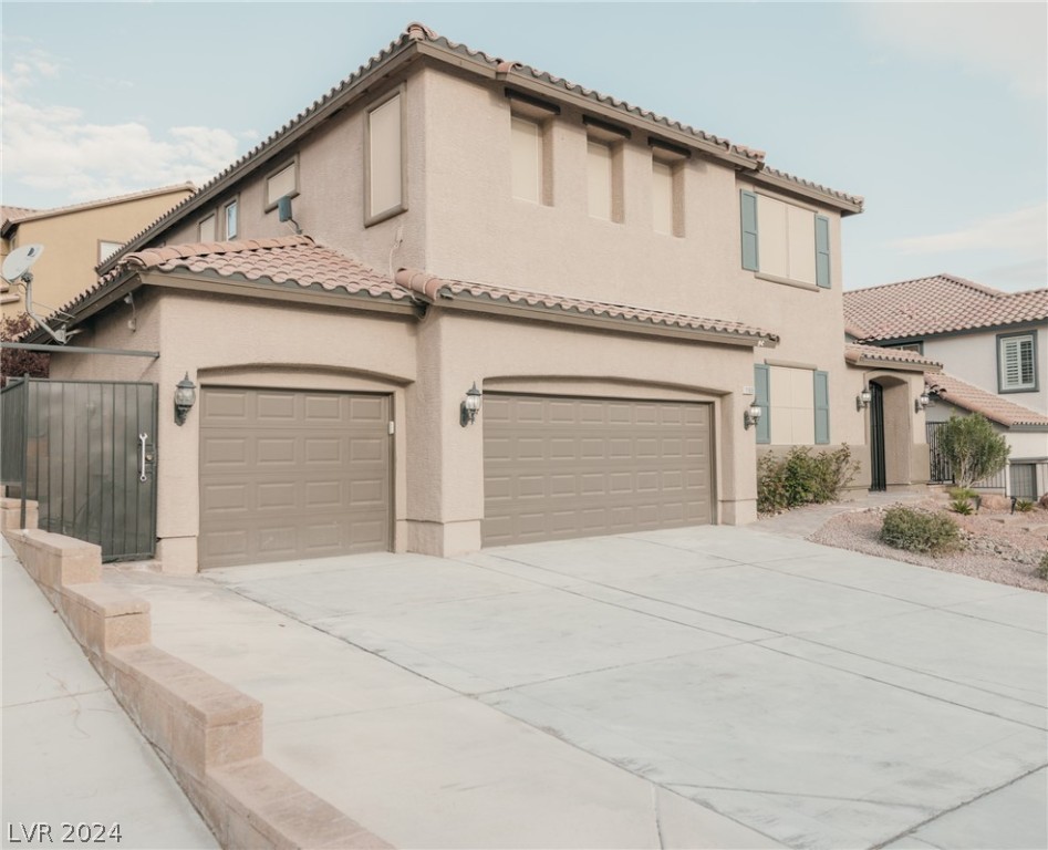 1169 Yellow Orchid St Henderson, NV 89002 - Photo 2