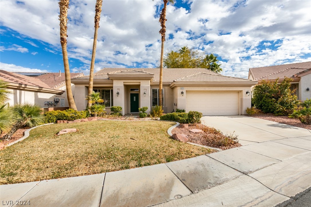 2075 Eagle Watch Drive, Henderson, Nevada 89012, 2 Bedrooms Bedrooms, 6 Rooms Rooms,2 BathroomsBathrooms,Residential,For Sale,2075 Eagle Watch Drive,2570036