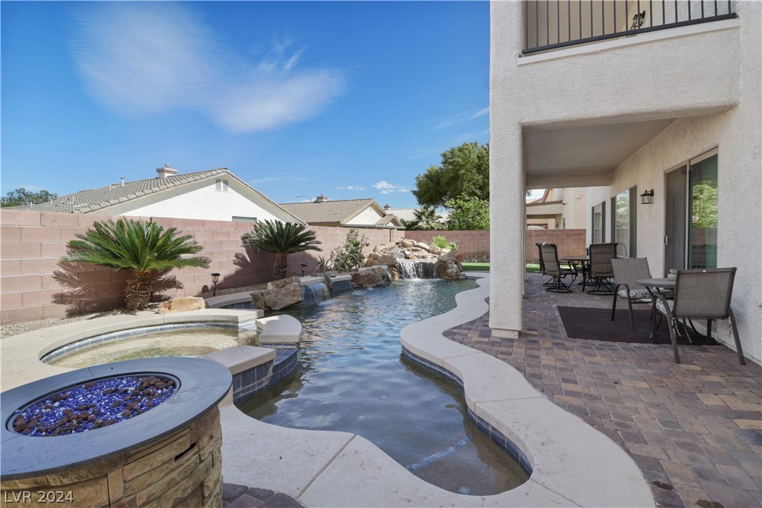 133 Voltaire Ave Henderson, NV 89002 - Photo 2