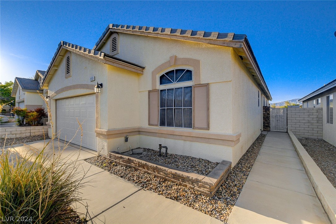 8908 Crooked Shell Avenue, Las Vegas, Nevada 89143, 3 Bedrooms Bedrooms, 6 Rooms Rooms,2 BathroomsBathrooms,Residential,For Sale,8908 Crooked Shell Avenue,2572044