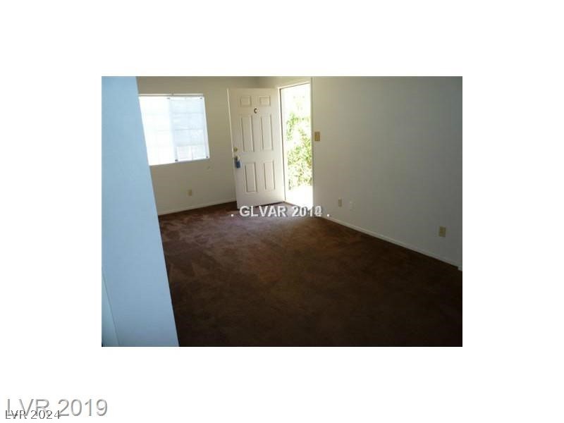 211 Zinc Street C, Henderson, Nevada 89015, 1 Bedroom Bedrooms, 4 Rooms Rooms,1 BathroomBathrooms,Residential Lease,For Rent,211 Zinc Street C,2574247