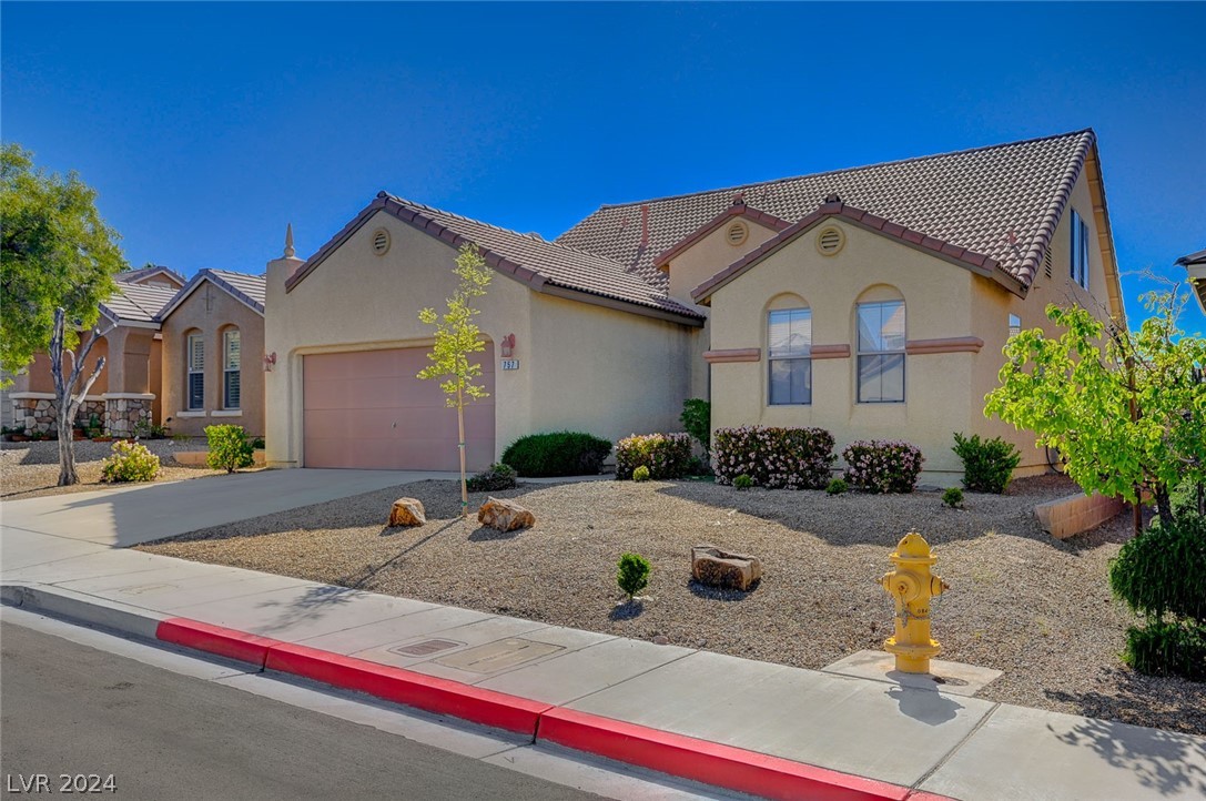 757 Valley Rise Dr Henderson, NV 89052 - Photo 2