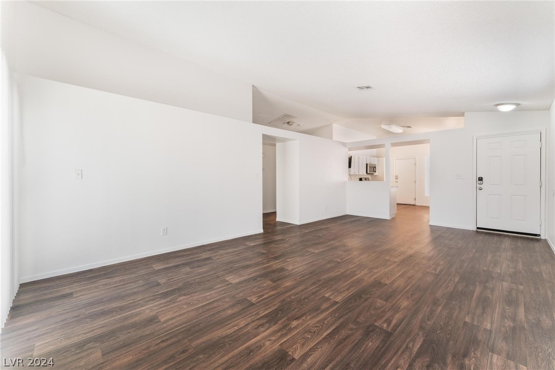 2672 Rungsted Street, Las Vegas, Nevada 89142, 2 Bedrooms Bedrooms, 4 Rooms Rooms,2 BathroomsBathrooms,Residential,For Sale,2672 Rungsted Street,2575517