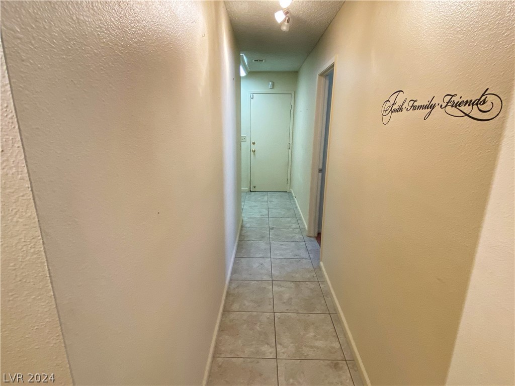 905 Shadow Mountain Place, Las Vegas, Nevada 89108, 2 Bedrooms Bedrooms, 7 Rooms Rooms,2 BathroomsBathrooms,Residential,For Sale,905 Shadow Mountain Place,2575784
