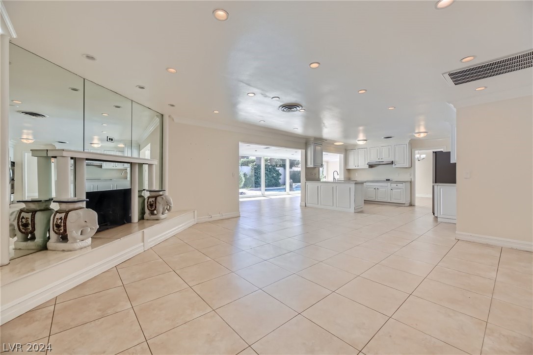 3753 Forestcrest Drive, Las Vegas, Nevada 89121, 5 Bedrooms Bedrooms, 11 Rooms Rooms,4 BathroomsBathrooms,Residential,For Sale,3753 Forestcrest Drive,2575955