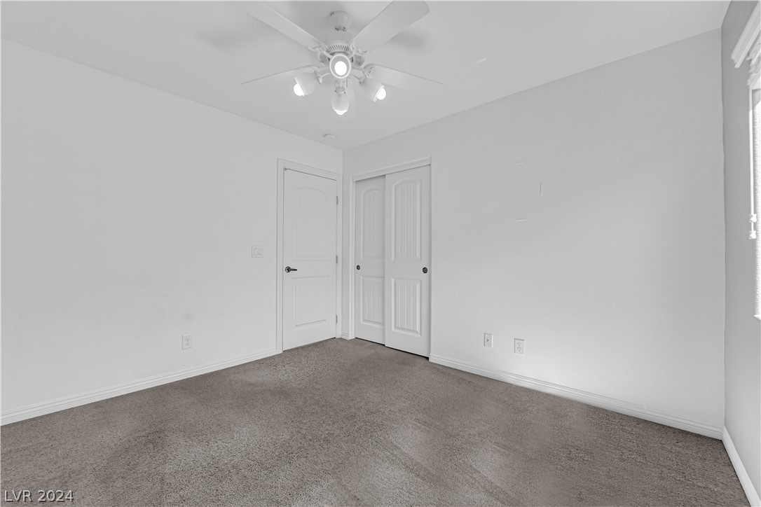 8321 Spectacle Reef Ave Las Vegas, NV 89147 - Photo 27