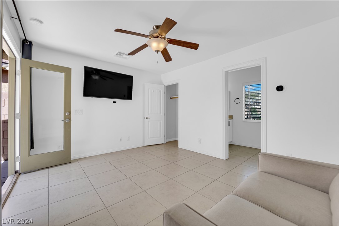 8321 Spectacle Reef Ave Las Vegas, NV 89147 - Photo 34