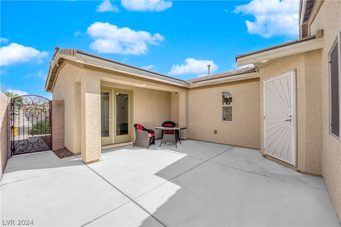 8321 Spectacle Reef Ave Las Vegas, NV 89147 - Photo 6
