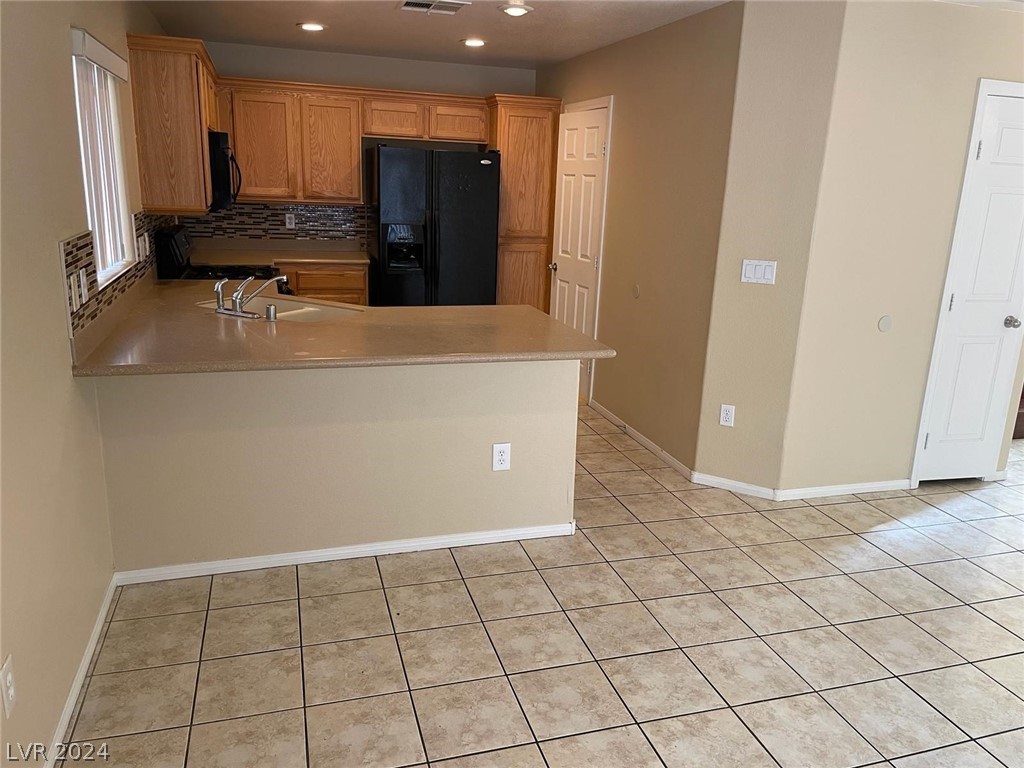 6532 Cathedral Blue Ave Las Vegas, NV 89118 - Photo 4
