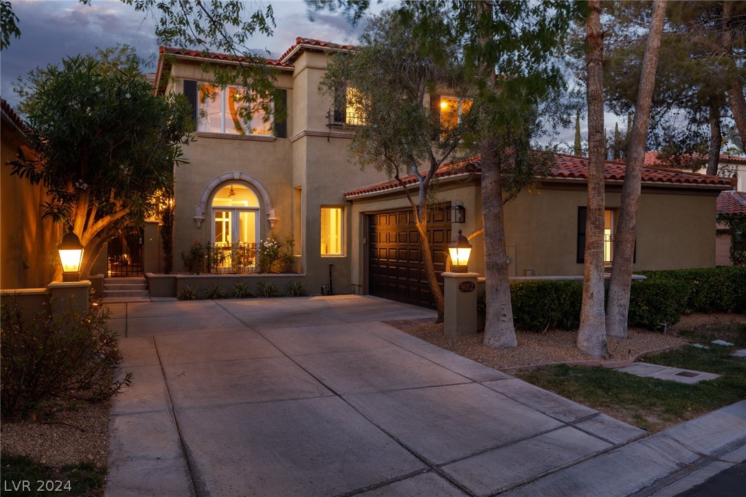 Canyon Gate - 9012 Opus Dr