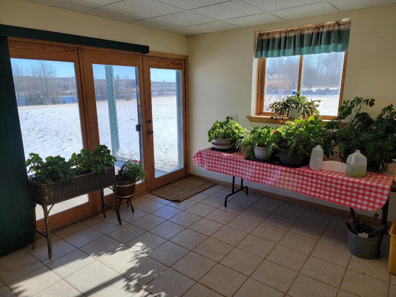 Picture 38 - Undocumented Lake Property 205715