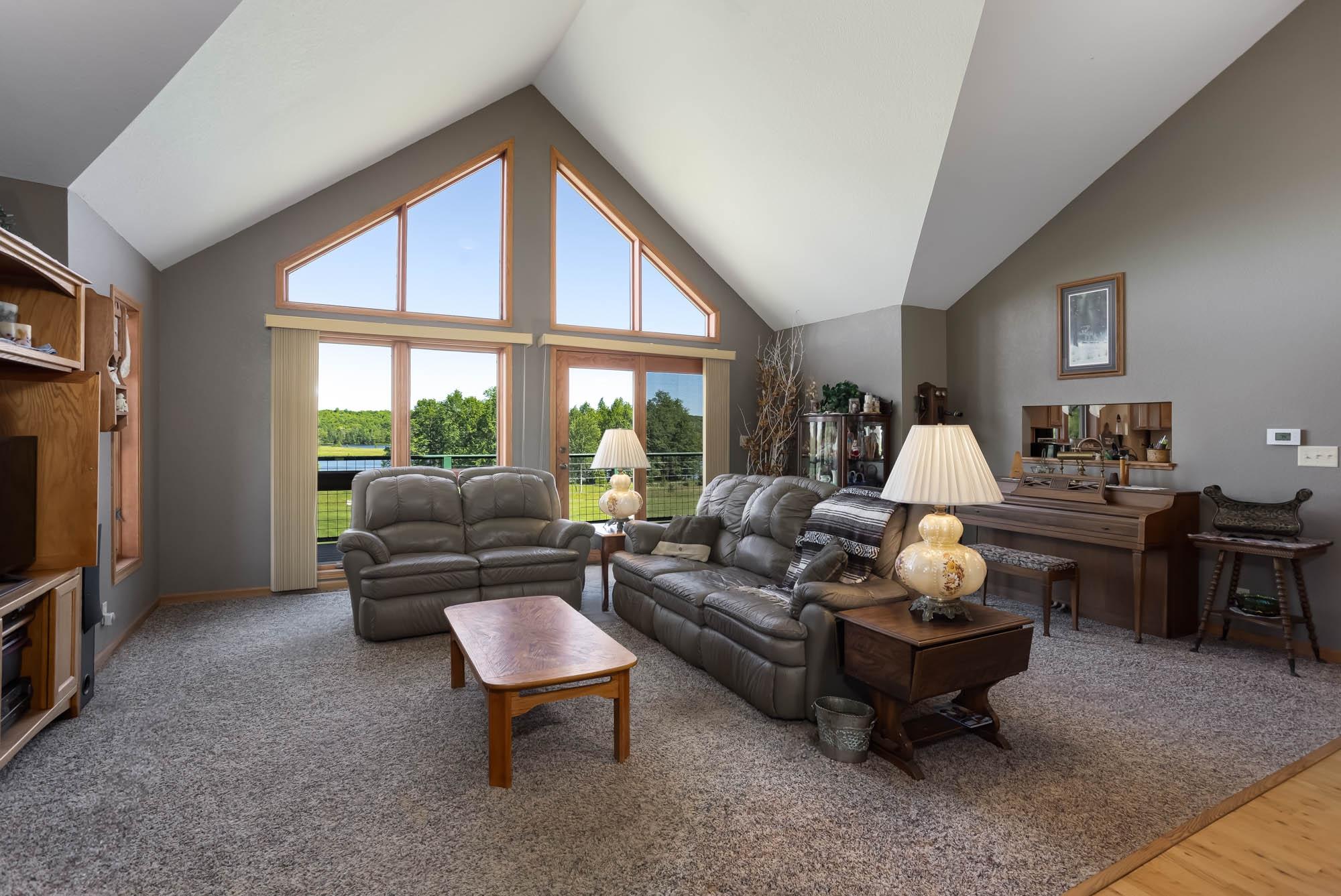 Picture 92 - Undocumented Lake Property 205715