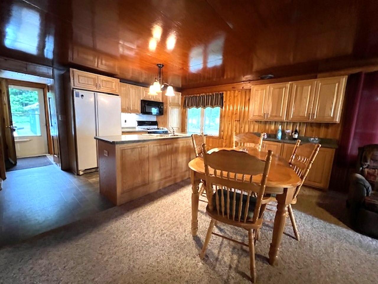 Picture 13 - Roberts Lake Property 207749