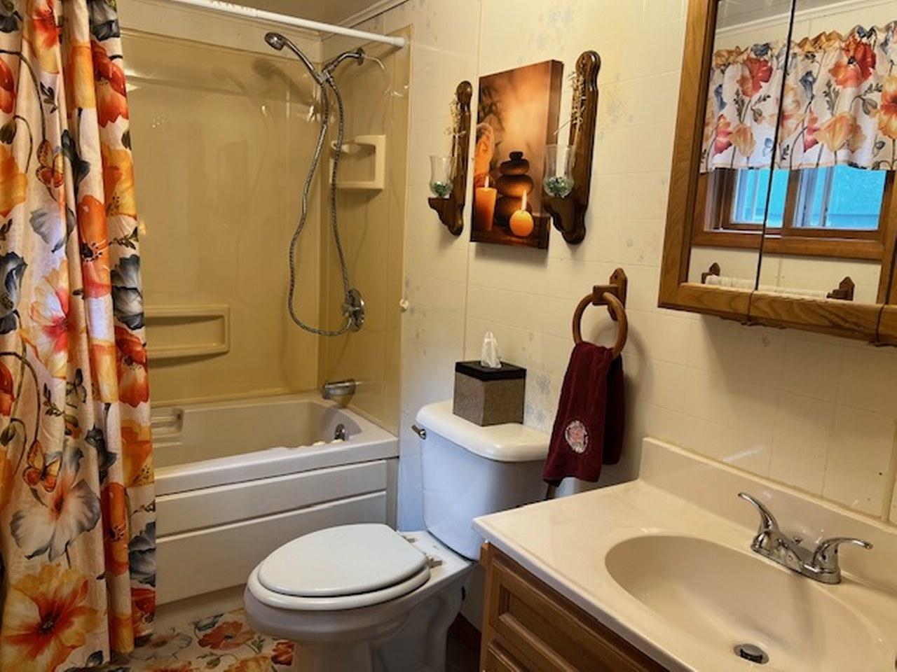 Picture 11 - Roberts Lake Property 207749