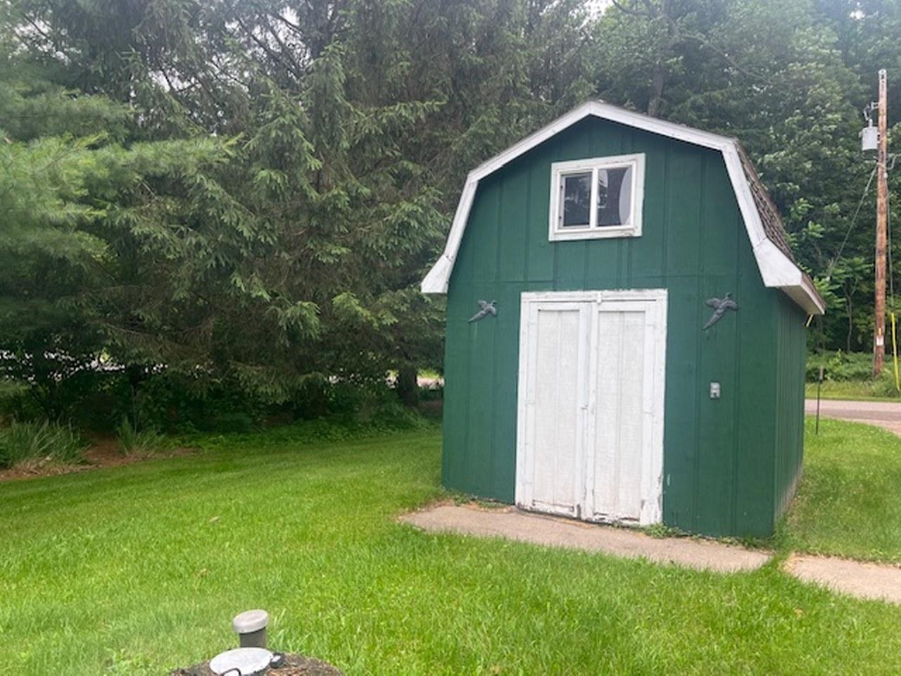 Picture 2 - Roberts Lake Property 207749