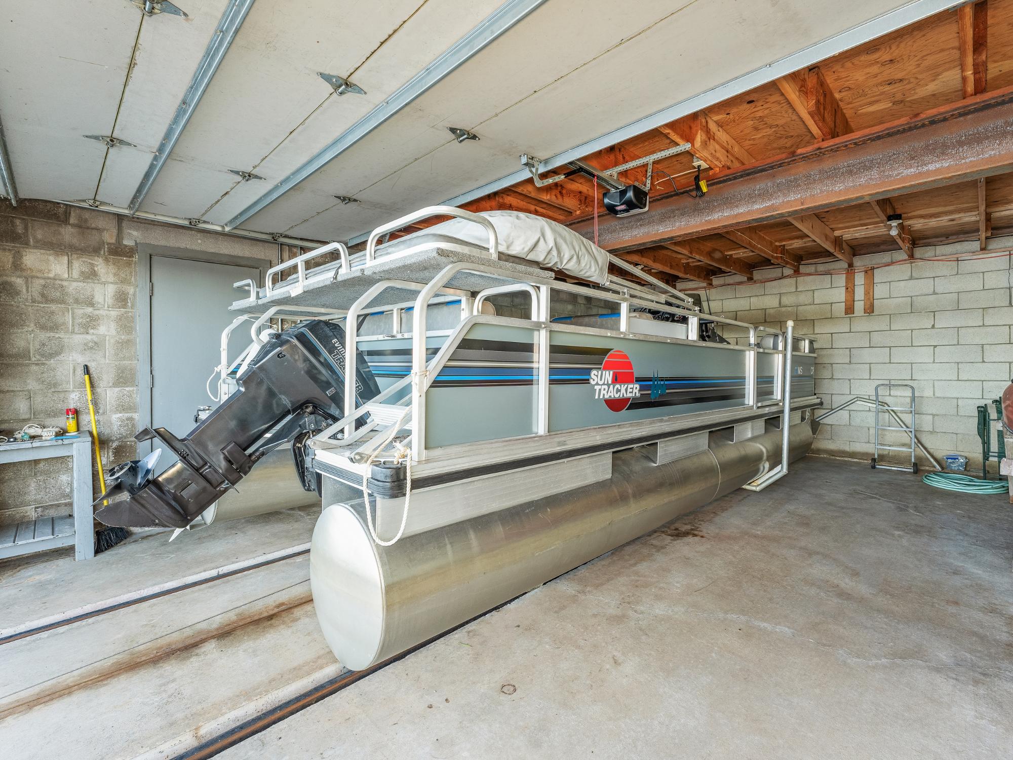 Picture 10 - Island Lake Property 209072