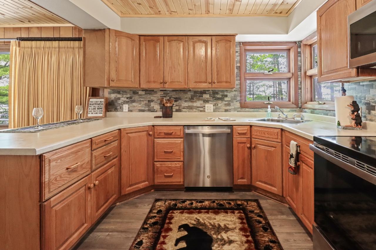 Picture 35 - Lower Buckatabon Lake Property 210497