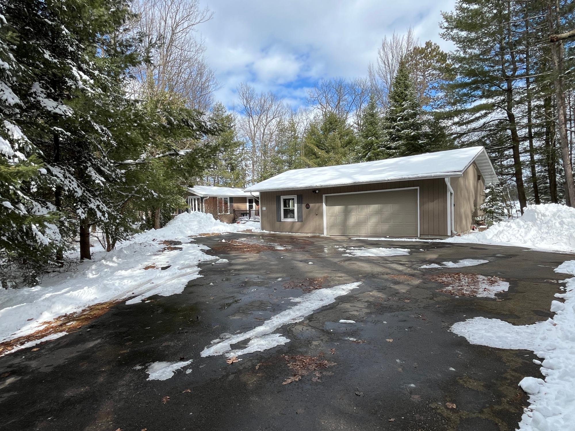 Picture 9 - Third Lake Property 211100