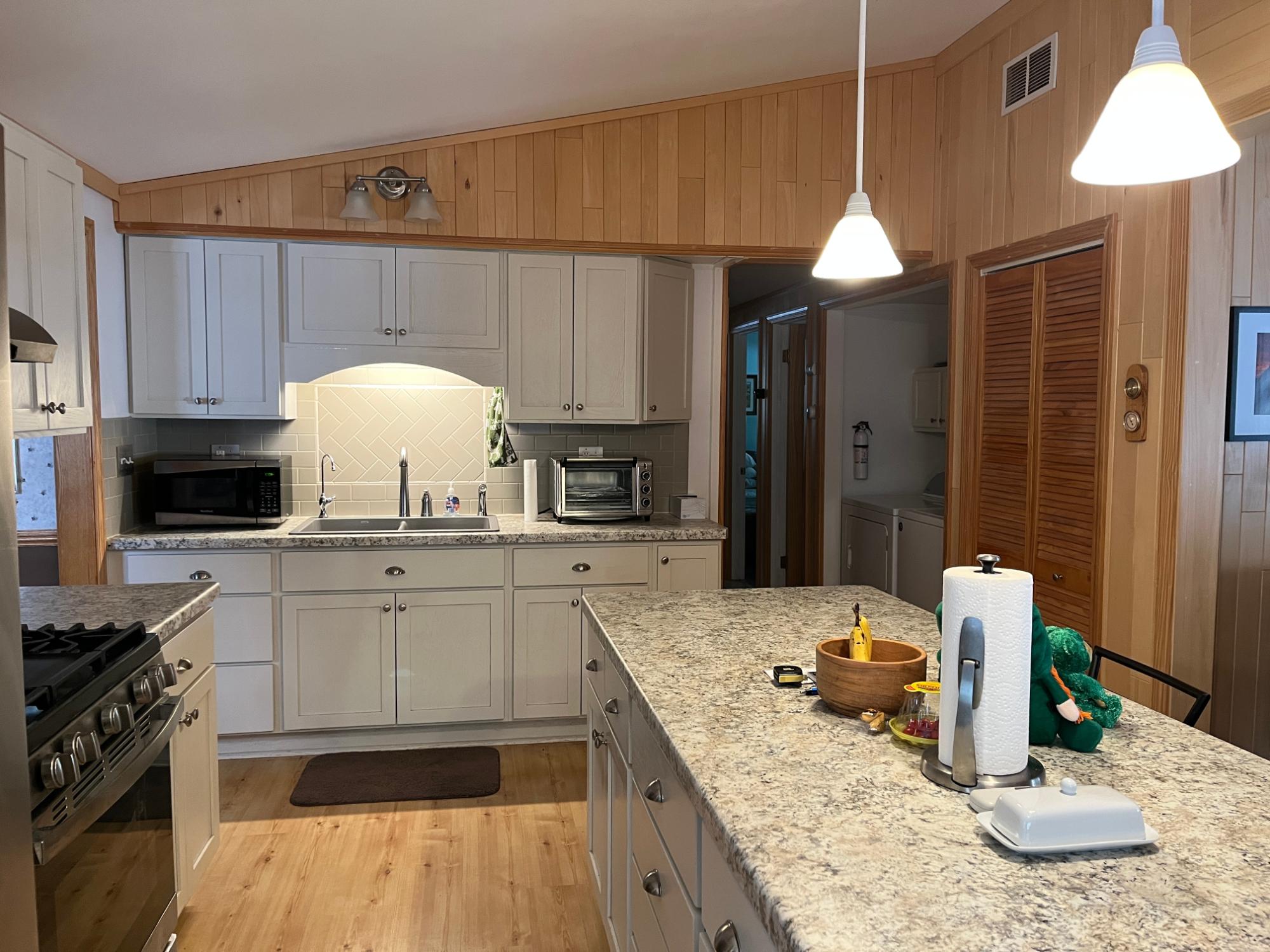 Picture 29 - Third Lake Property 211100