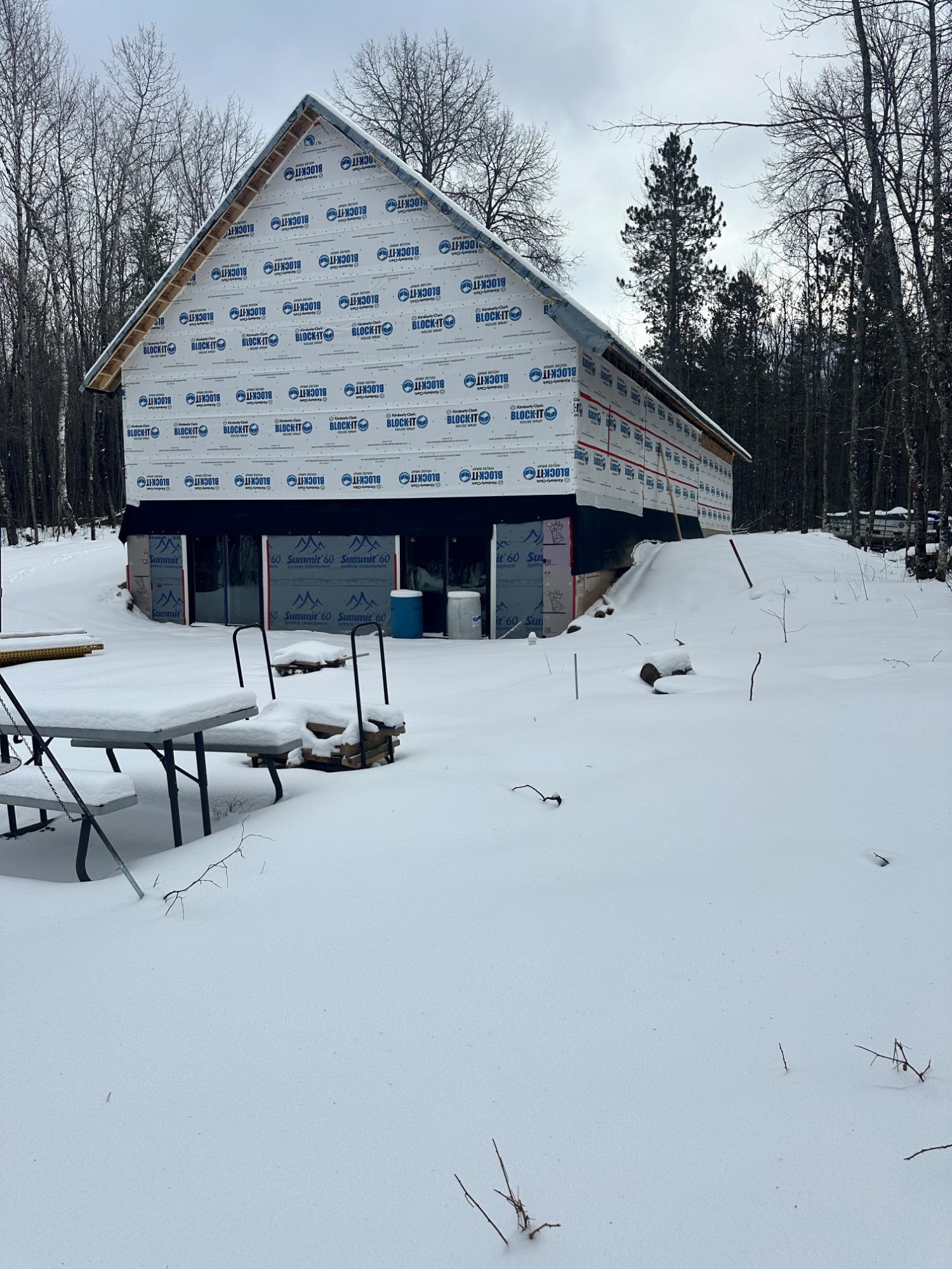 Picture 4 - Sevenmile Lake Property 211155