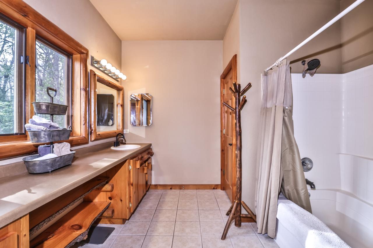 Picture 88 - Oxbow Lake Property 204312