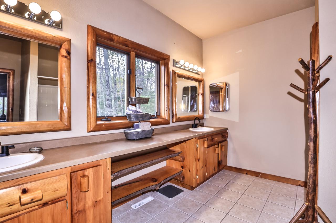 Picture 87 - Oxbow Lake Property 204312