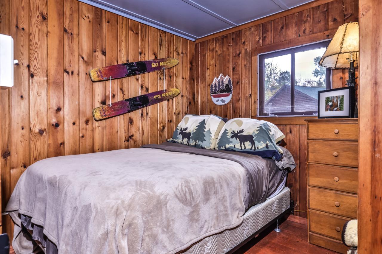 Picture 46 - Oxbow Lake Property 204312