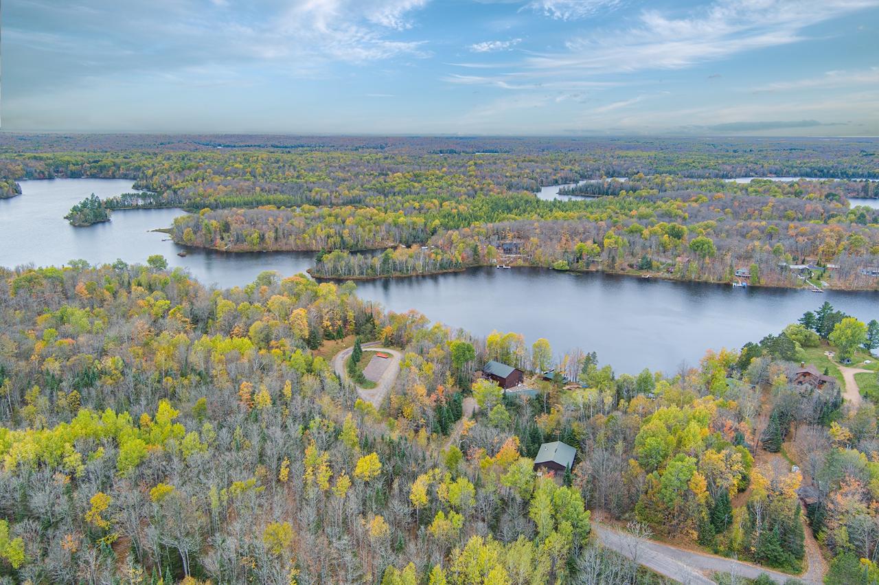 Picture 2 - Oxbow Lake Property 204312