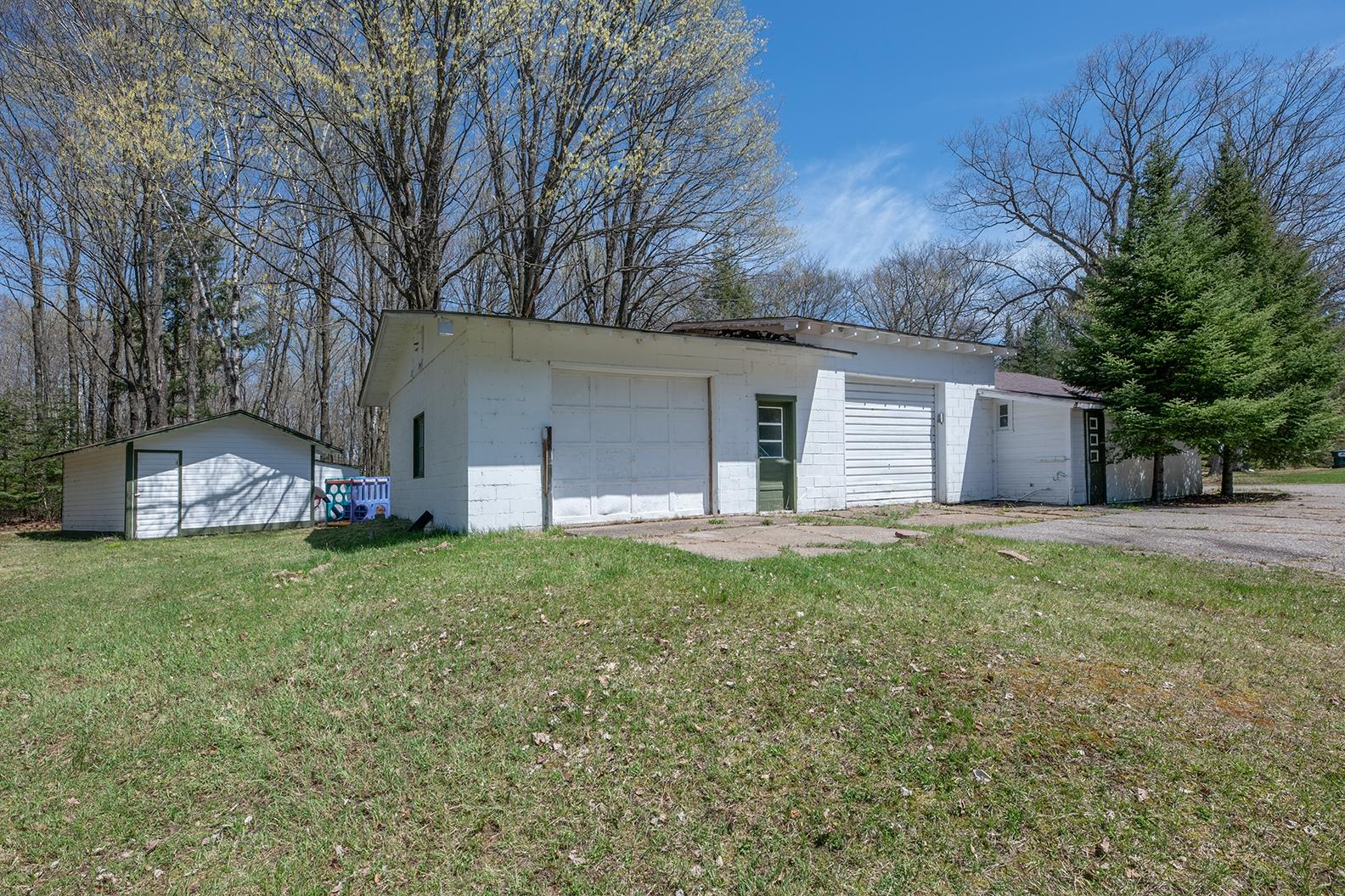 Picture 16 - Dam Lake Property 205329