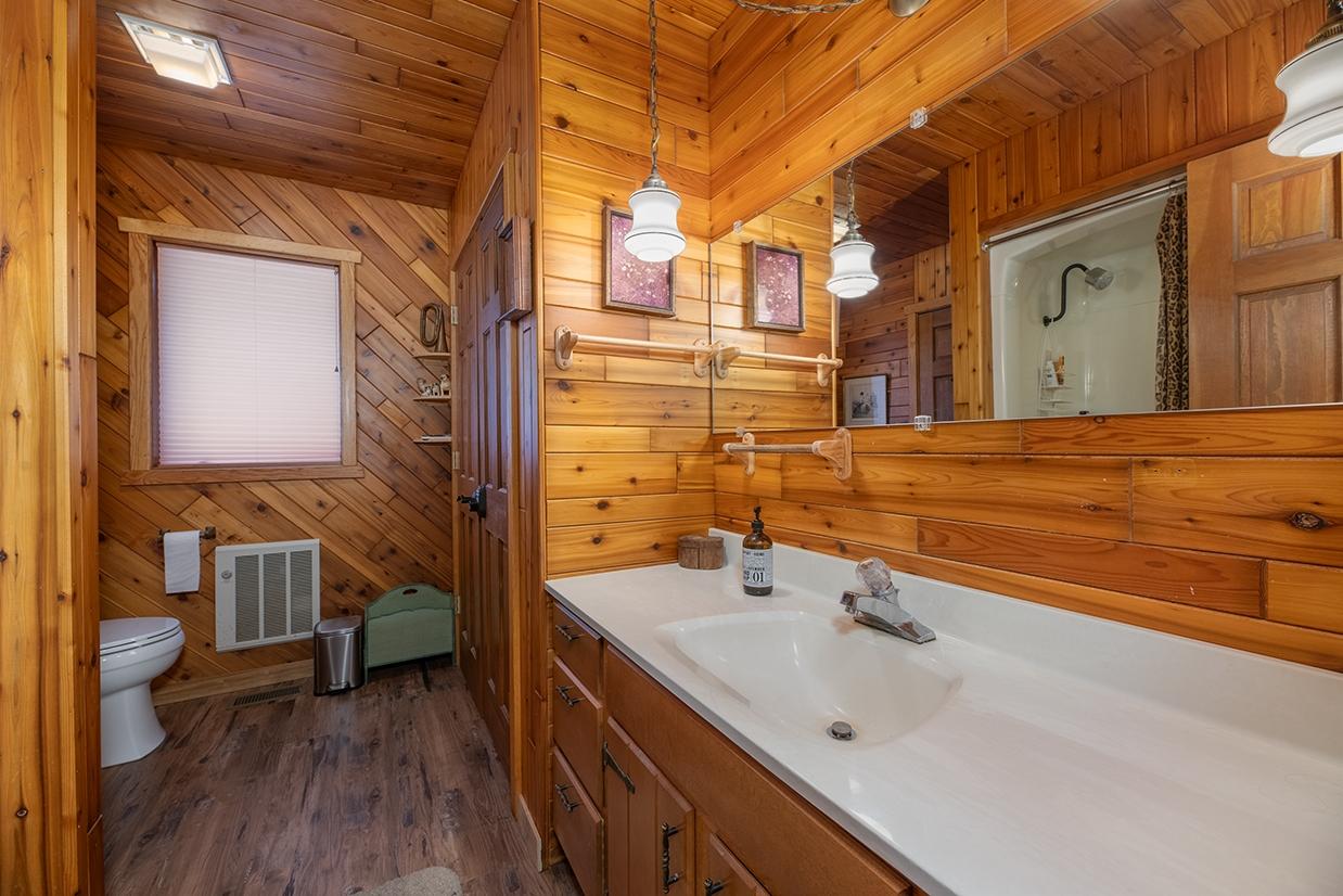 Picture 43 - Lac Vieux Desert Property 205503