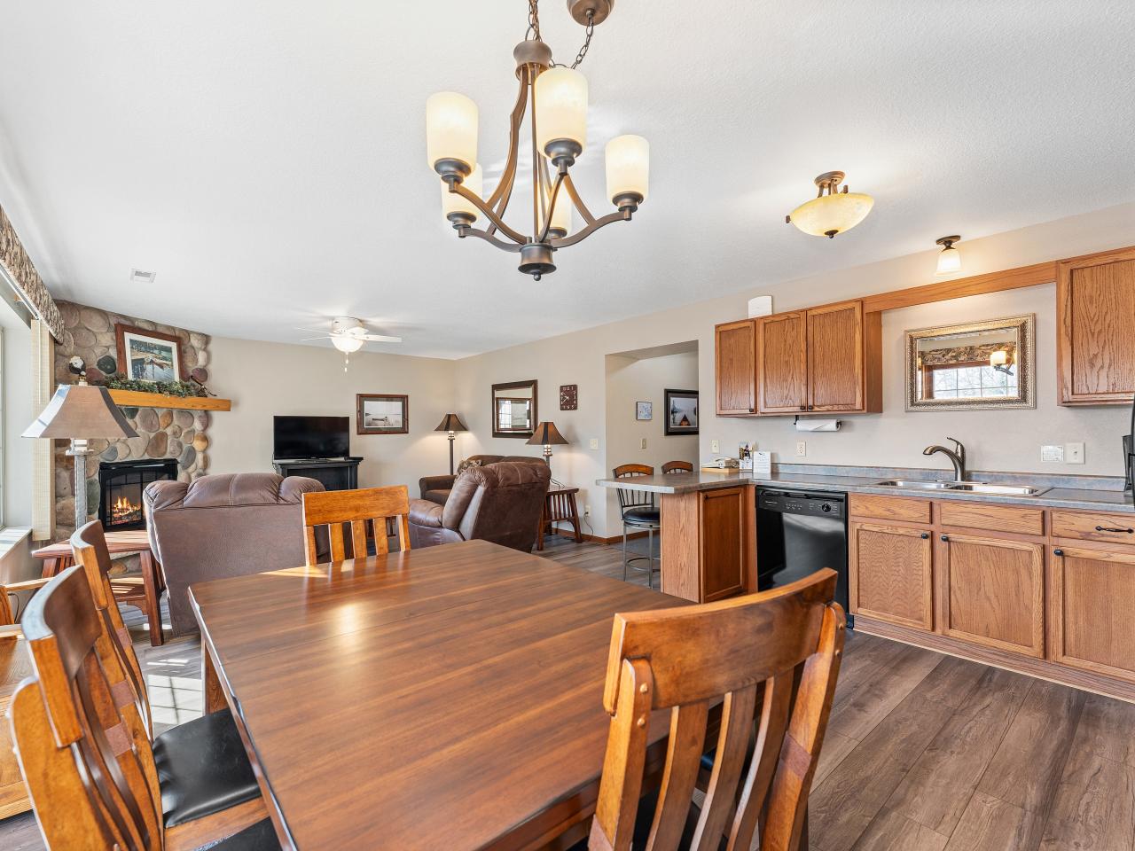 Picture 33 - Lynx Lake (ER) Property 205866