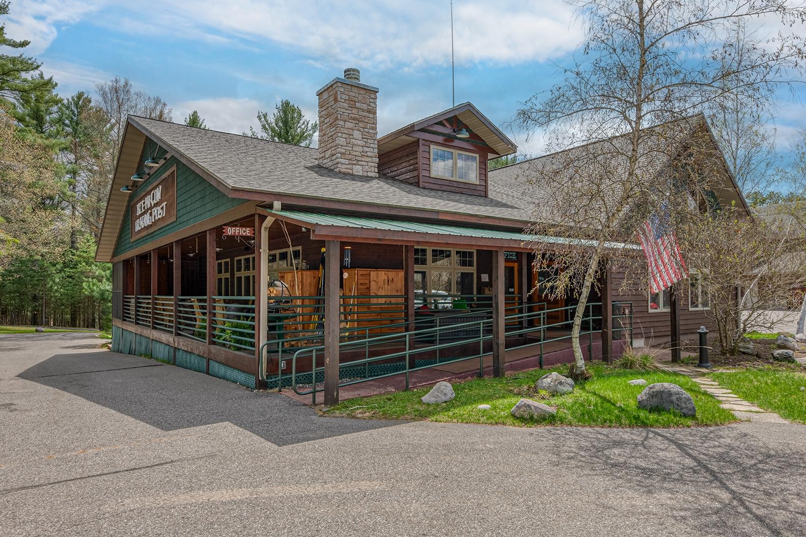 Picture 3 - Eagle Lake Property 206013