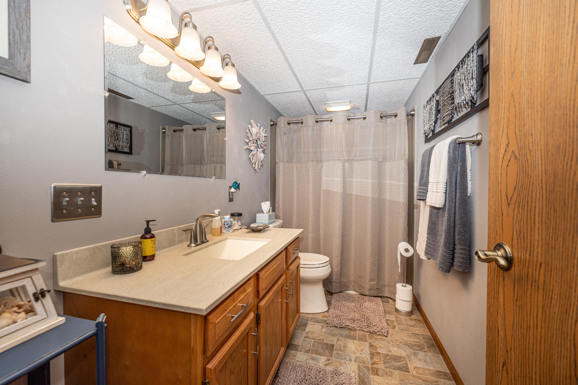 Picture 15 - Undocumented Lake Property 206205