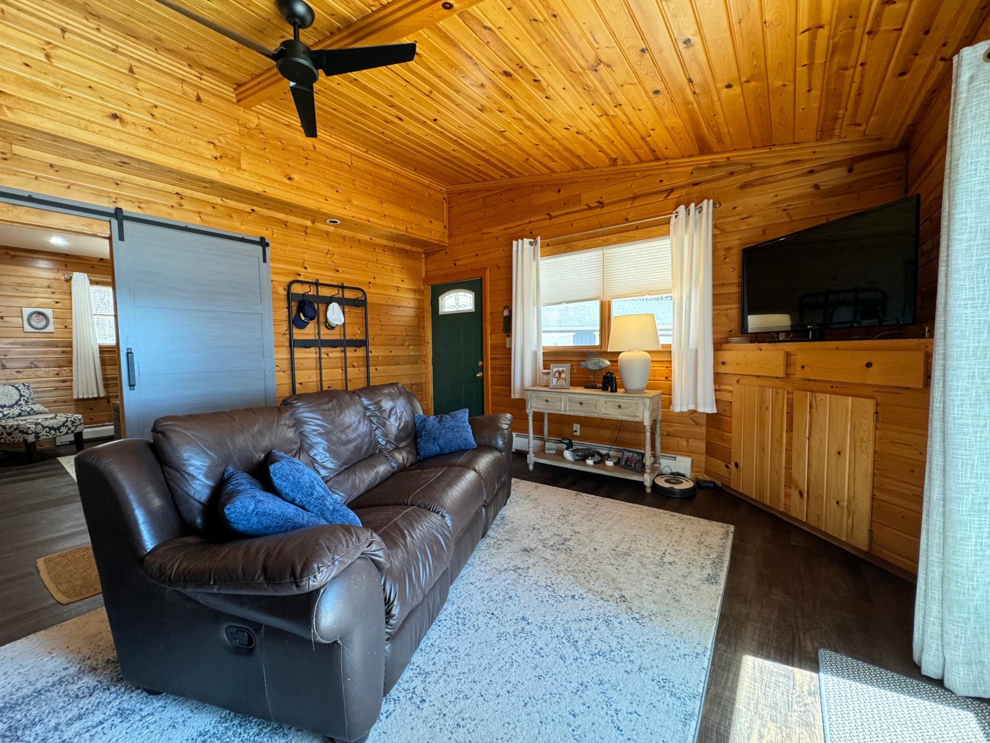 Picture 37 - Middle Sugarbush Lake Property 206675