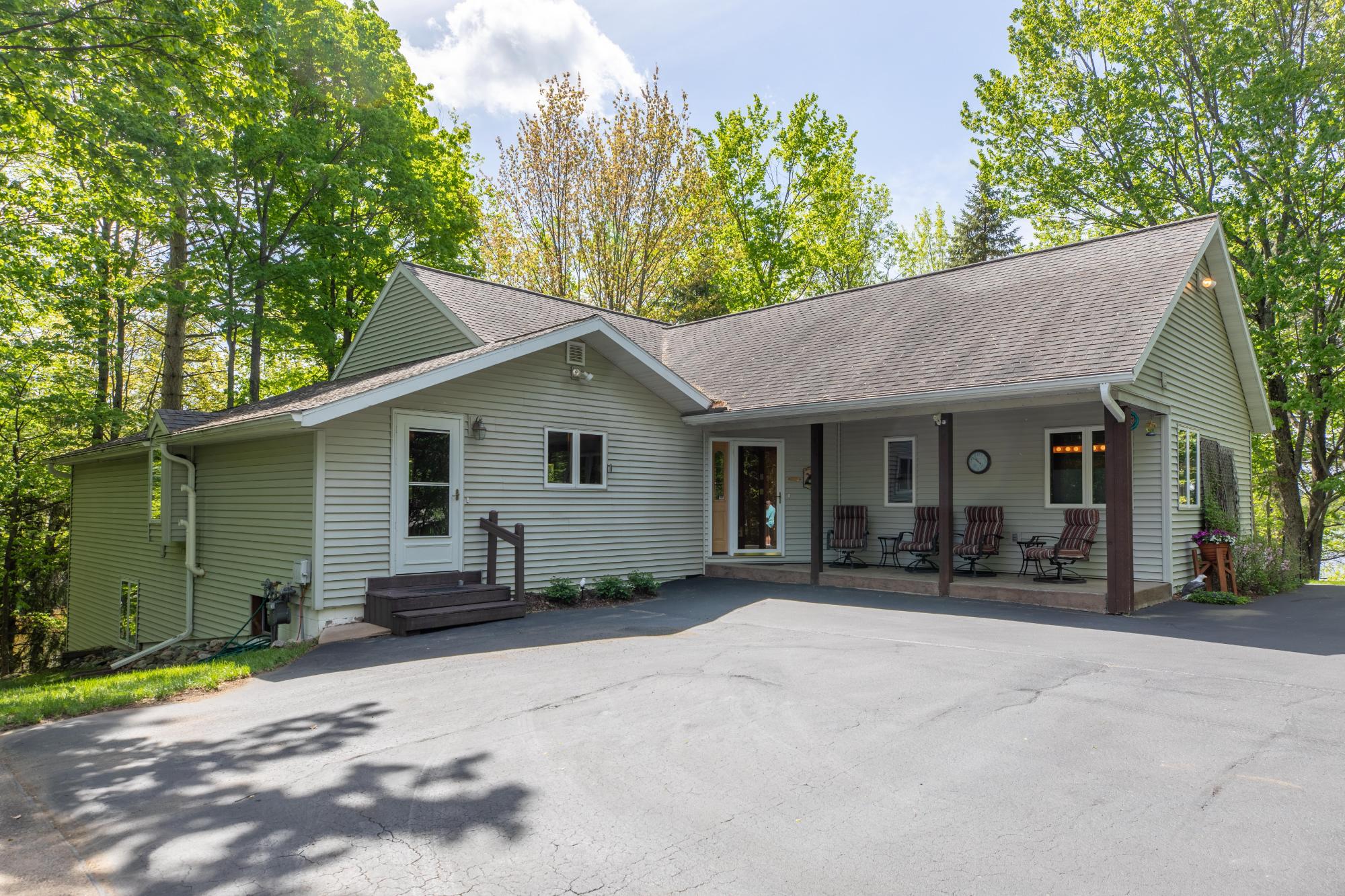 Picture 19 - Lake Julia Property 207049