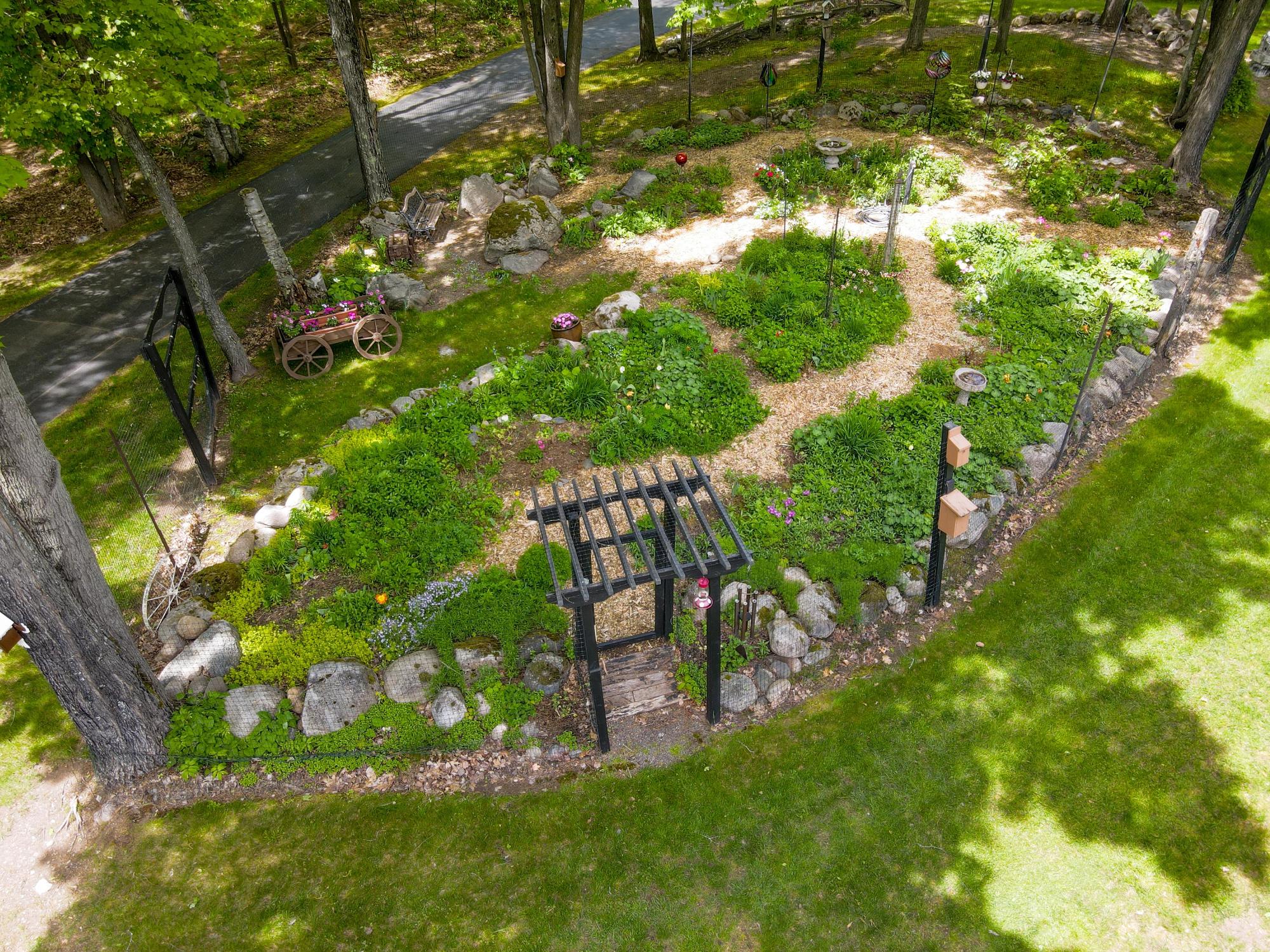 Picture 14 - Lake Julia Property 207049