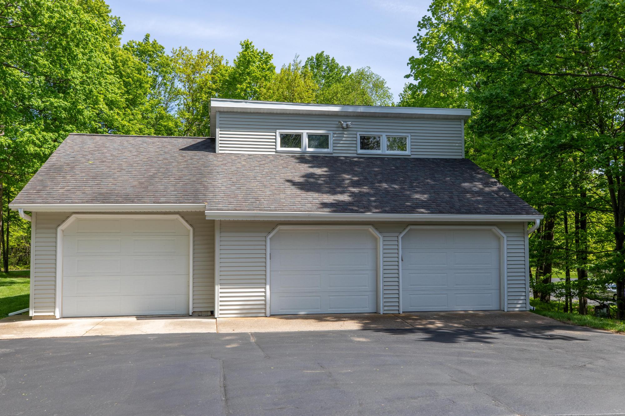 Picture 90 - Lake Julia Property 207049