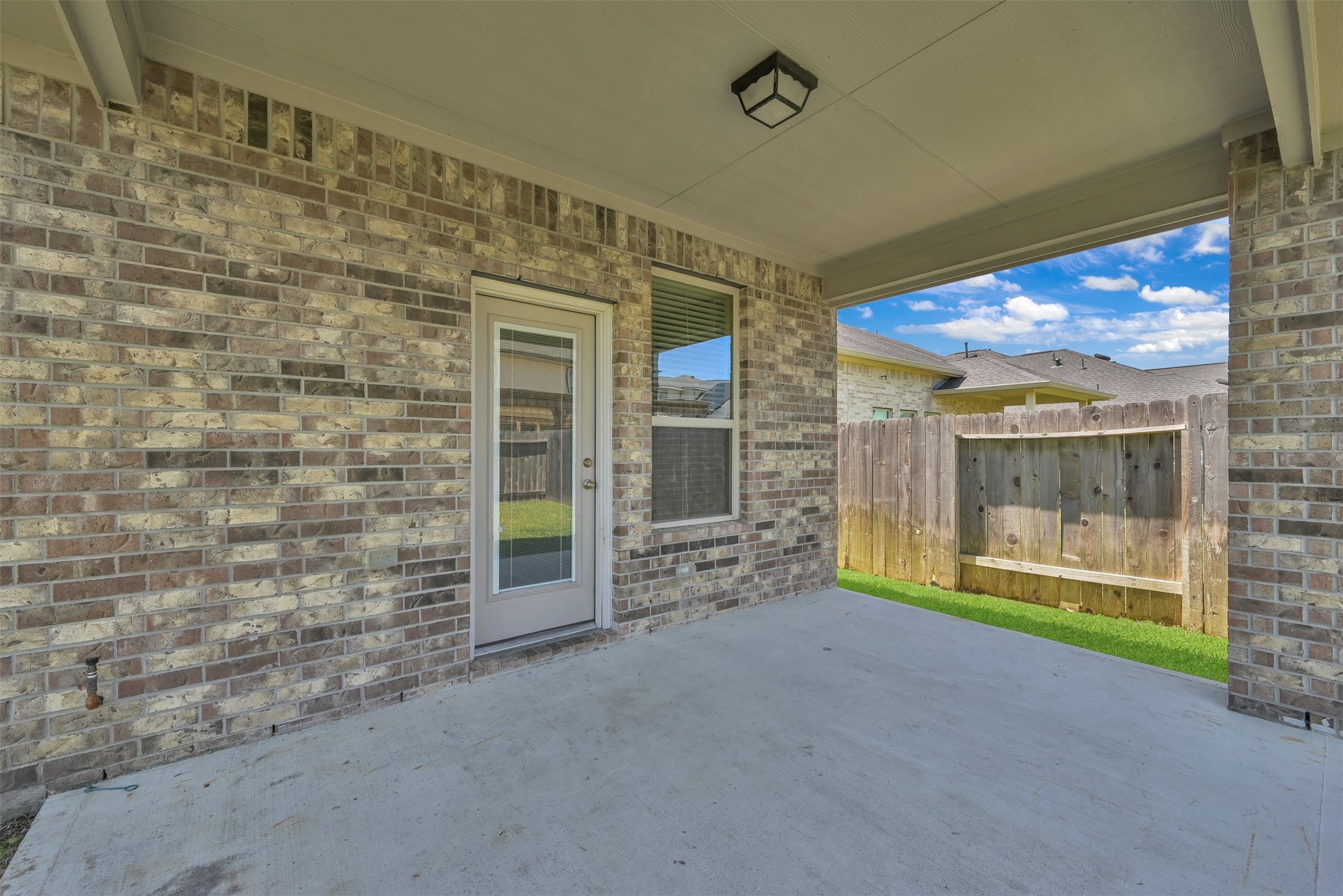 3504 Imperial Cove Court  Court Spring TX 77386