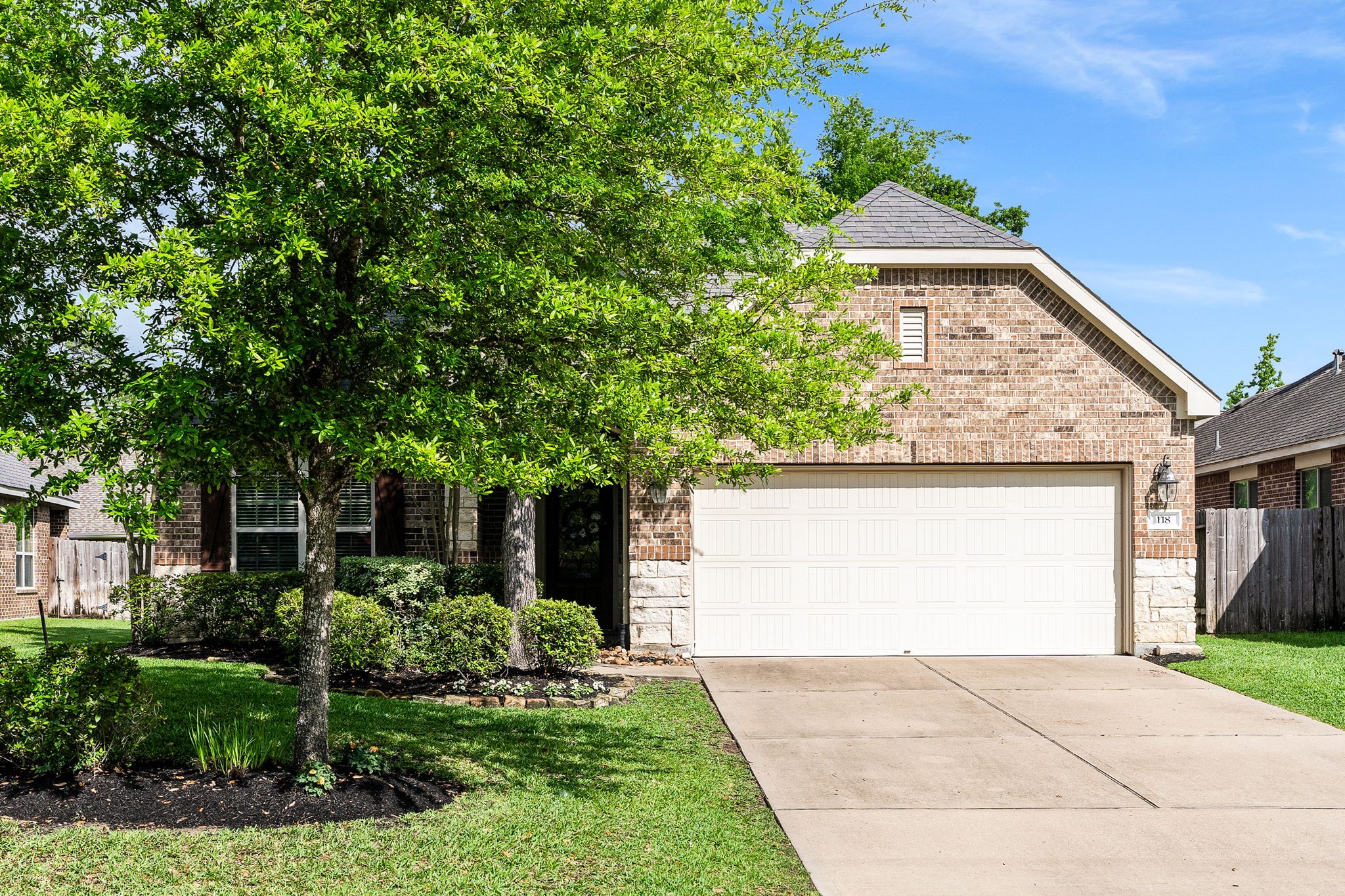 118 Springshed Place  Place Montgomery TX 77316