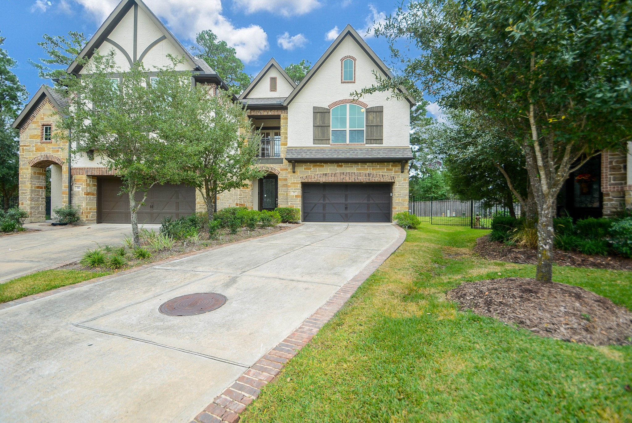 34 Jonquil Place  Place Tomball TX 77375