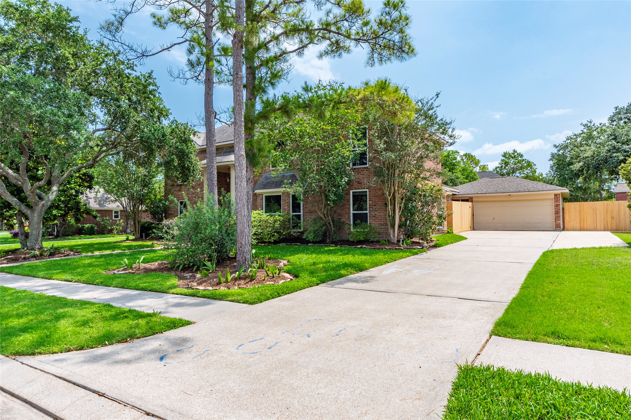Friendswood 2-story, 4-bed 513 Meadow Bend Drive-idx