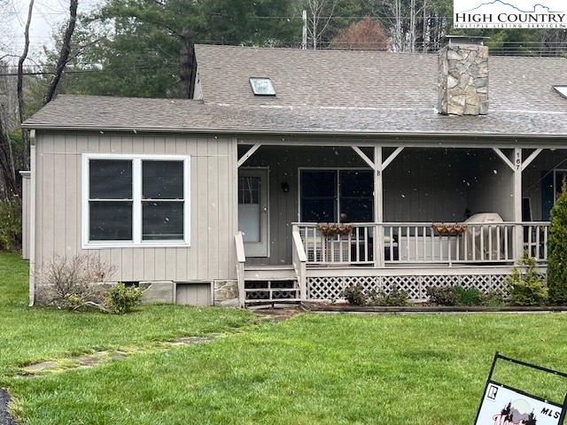 RARE FIND!! Home located in The Ponds community.  In Foscoe, which is located between Boone and Banner Elk.  Easy access just off Hwy 105. 2Bd 2Ba with loft.  Home is in great shape with new heat pump and mini split unit to make it very comfortable year round.  Lots of space with a 10X13 bonus room which could be large office or craft space, also very large 11X20 dining room that also has many options. The Ponds is a small community with two large ponds fed by the Watauga River.  Large decks at edge of ponds for finshing or just sitting and enjoying the water.  Home is sold furnished with some exceptions.  Must see!!