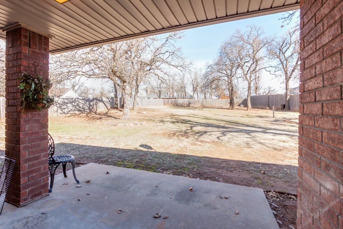 1310 Choctaw Trail, Blanchard, OK 73010 view of yard featuring a patio