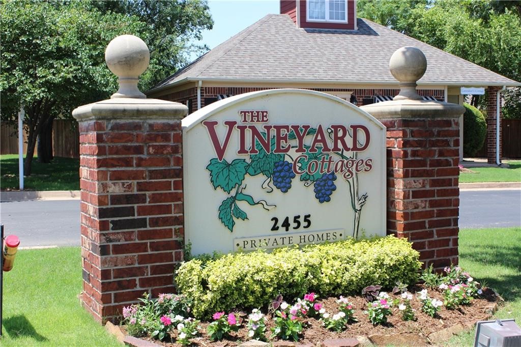 The Vineyard Cottages, where the living is easy! Come see this charming and well cared for home with a great floor plan. Features include high ceilings, crown molding and fireplace with gas logs. Both bedrooms are large and on opposite sides of the house. Good sized pantry in kitchen. Wonderful natural light. Small back yard with patio and nice landscape. Get to know this gated small community of friendly neighbors. The HOA includes gate, fences, outside paint, mowing, flower beds, sprinkler systems and more. The Cottages are situated in The Village and convenient to shopping, restaurants and retailers. A perfect fit for retirees, but not age restricted. 
Washer, Dryer & Refrigerator can stay with acceptable offer.