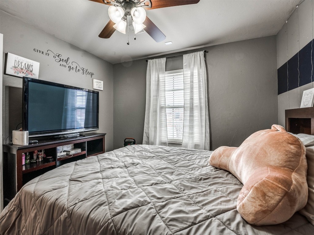 4216 Stardust Lane, Tuttle, OK 73089 bedroom featuring ceiling fan