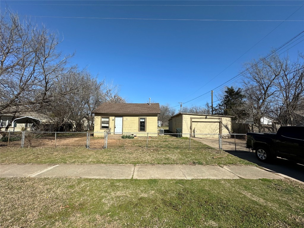 Huge Quarter Acre lot with a cute fixer upper in a . Homes in the area are leasing for $900-1,100/mo so this would make a great rental home as well.