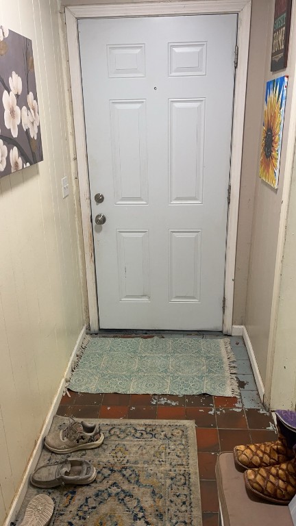 331 W Silverwood Drive, Midwest City, OK 73110 doorway with tile floors