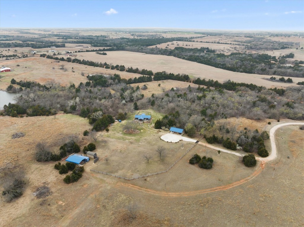 4970 N Westminster Road, Guthrie, OK 73044 aerial view featuring a rural view