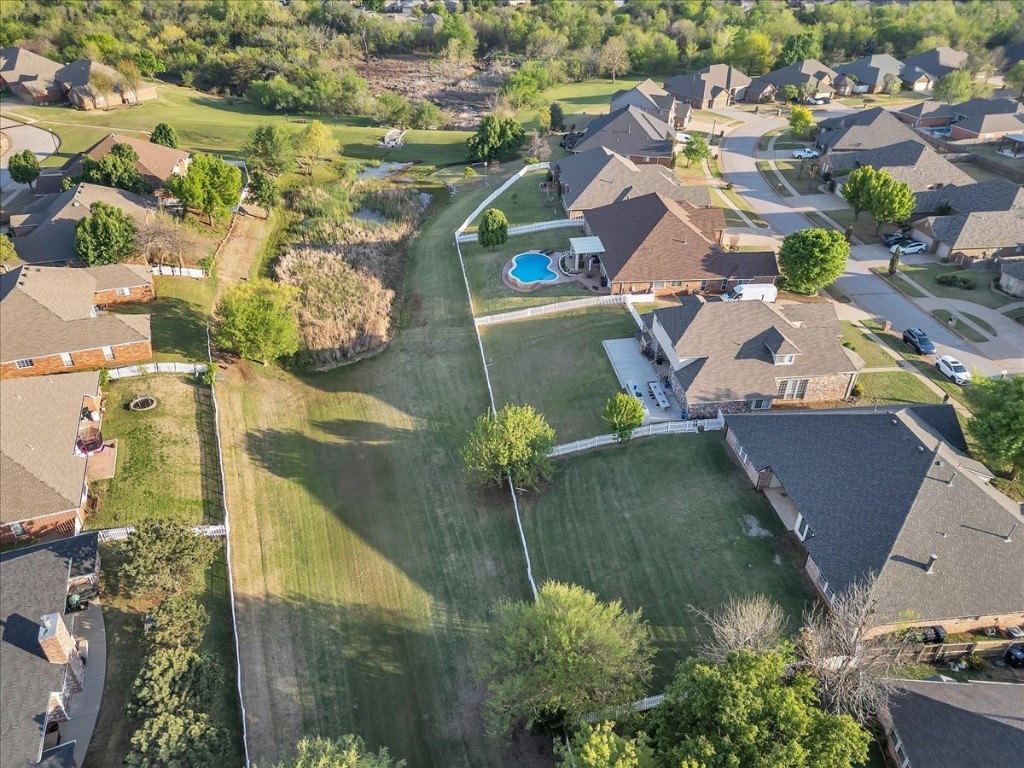 12824 Knight Hill Road, Oklahoma City, OK 73142 view of drone / aerial view